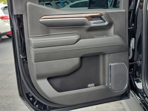 Used 2024 GMC Sierra 1500 Elevation image 15