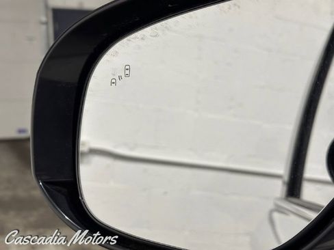 Used 2018 Mitsubishi Outlander SEL AWD/4WD image 40