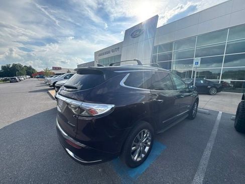 Used 2022 Buick Enclave Avenir w/ Avenir Technology Package AWD/4WD image 24