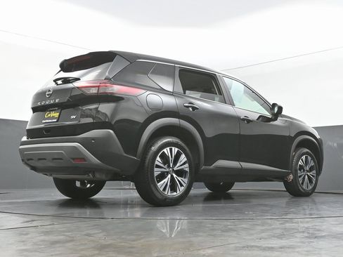 Used 2023 Nissan Rogue SV image 48