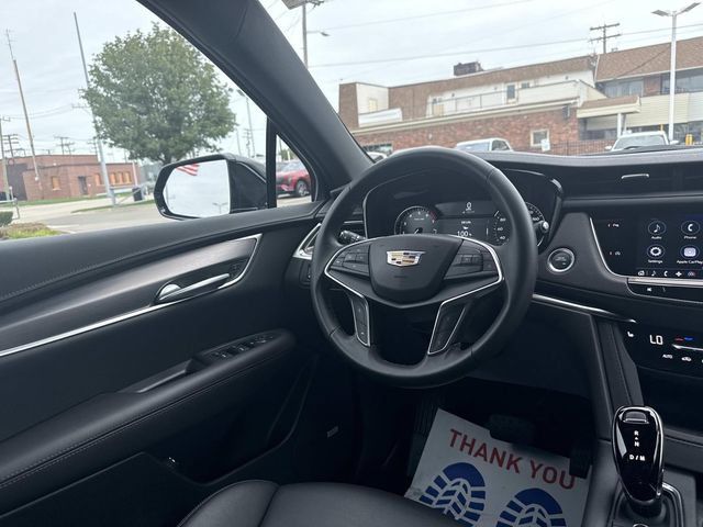 Certified 2024 Cadillac XT5 Luxury w/ LPO, Floor Liner Package AWD/4WD image 32
