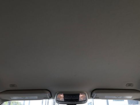 Used 2023 Chrysler 300 Touring L RWD image 16