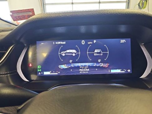 Used 2022 Jeep Grand Cherokee Limited image 17