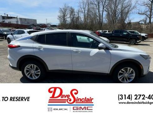 New 2026 Buick Envista Preferred w/ Convenience I Package FWD image 9