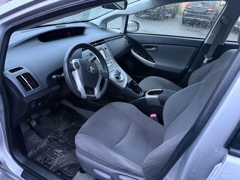 Used 2012 Toyota Prius Two image 9