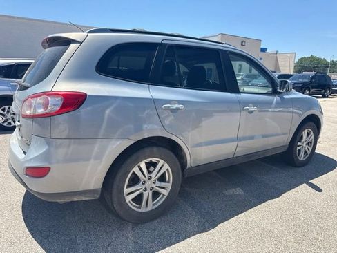 Used 2010 Hyundai Santa Fe Limited FWD image 6