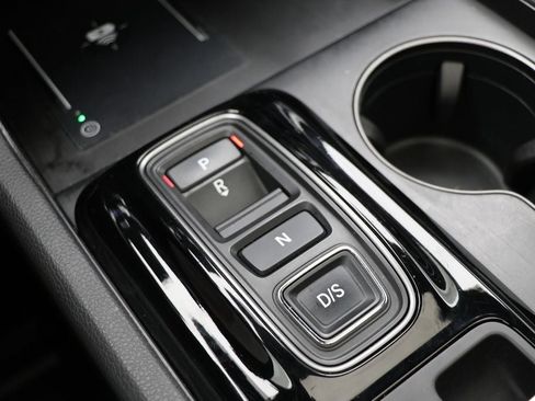 Used 2024 Honda Pilot TrailSport image 31