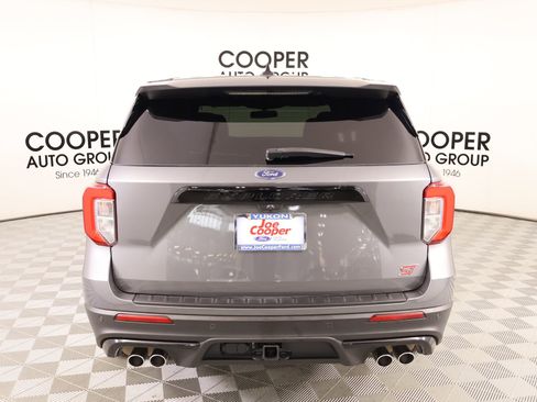 Used 2022 Ford Explorer ST w/ ST Street Pack image 23