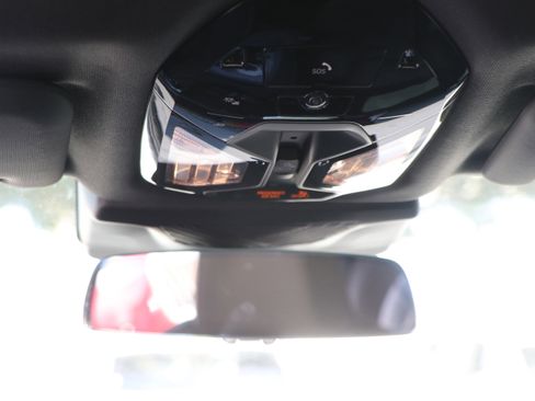 Used 2025 BMW X3 xDrive30i w/ Premium Package image 31