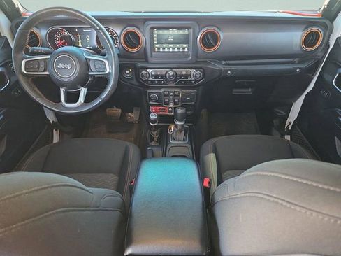 Certified 2021 Jeep Gladiator Mojave w/ Cold Weather Group image 19