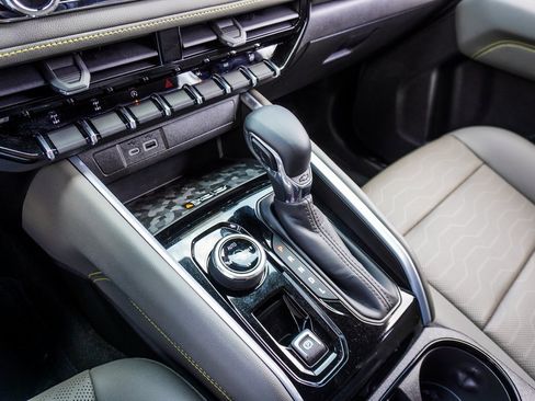 Used 2023 Chevrolet Colorado ZR2 w/ Desert Boss Special Edition image 37