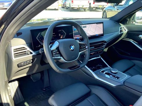 Certified 2025 BMW 330i Sedan image 17