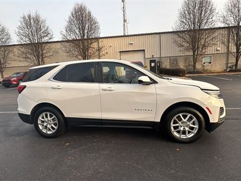 Used 2024 Chevrolet Equinox LT image 28