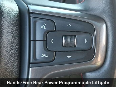 Used 2023 Chevrolet Suburban RST w/ Sport Performance Package image 29