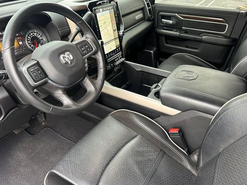 Used 2022 RAM 3500 Laramie image 10