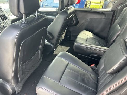 Used 2019 Dodge Grand Caravan GT w/ Safety Sphere Group FWD image 33