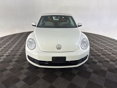 Used 2015 Volkswagen Beetle 1.8T Classic image 2