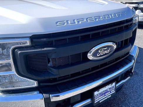 Used 2021 Ford F250 XL w/ Power Equipment Group image 5