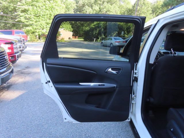 Used 2014 Dodge Journey SE w/ Flexible Seating Group FWD image 10