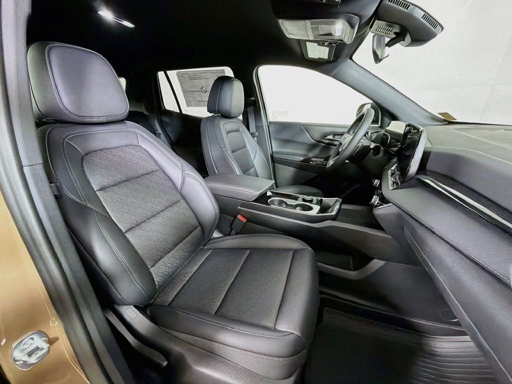 New 2027 Chevrolet Equinox LT w/ Convenience Package II AWD/4WD image 23