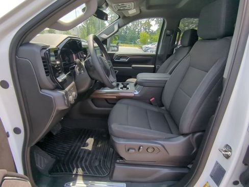 New 2025 Chevrolet Silverado 2500 LT w/ Z71 Chrome Sport Edition image 18