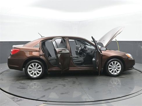 Used 2012 Chrysler 200 Touring image 56