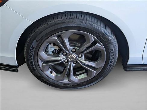 Used 2024 Honda Accord EX-L image 30