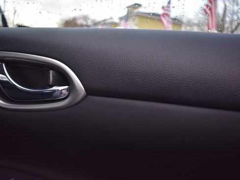 Used 2019 Nissan Sentra SL image 25