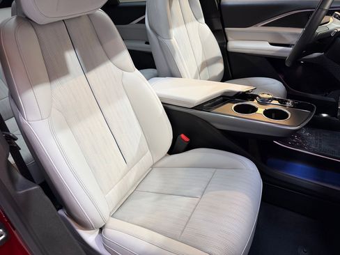 Used 2024 Cadillac Lyriq Sport w/ LPO, Floor Liner Package AWD/4WD image 49