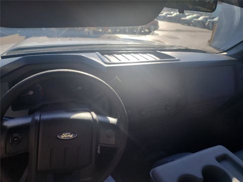 Used 2015 Ford F250 XL image 26
