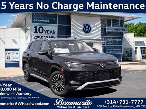 New 2026 Volkswagen Tiguan S FWD image 1