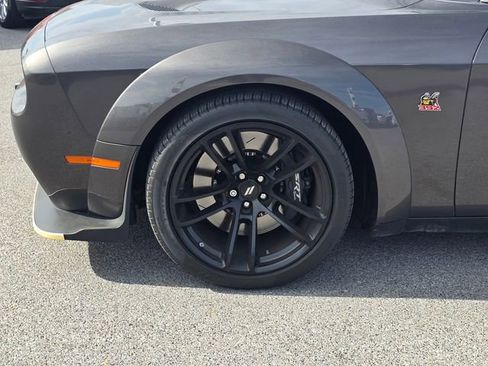 Used 2022 Dodge Challenger R/T Scat Pack image 9