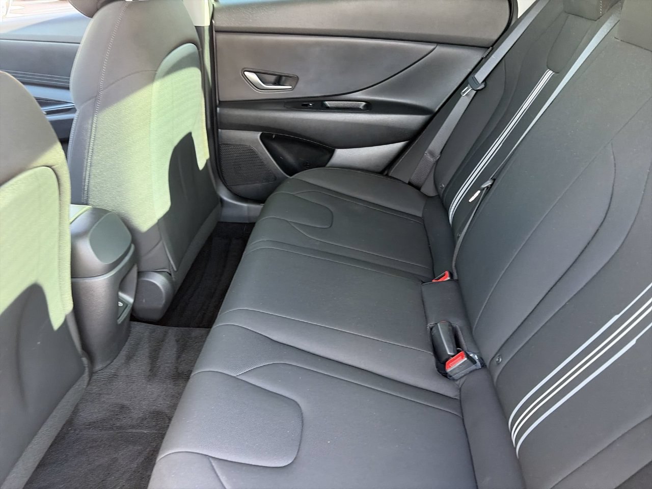 Certified 2024 Hyundai Elantra SEL FWD image 16