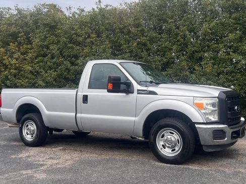 Used 2016 Ford F250 XL w/ Power Equipment Group image 10