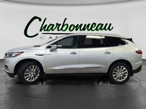 Used 2021 Buick Enclave Premium w/ Surround and Sites Package AWD/4WD image 2