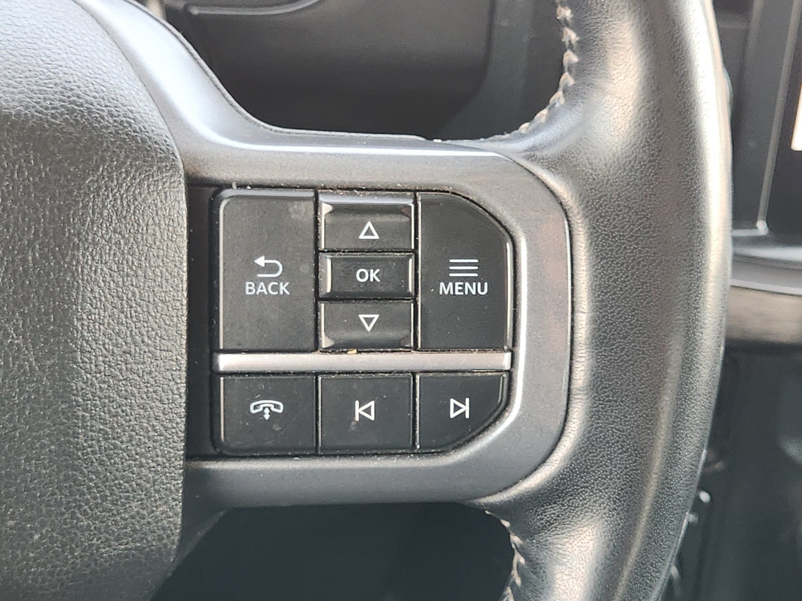 Used 2024 Ford F350 Lariat w/ Lariat Ultimate Package AWD/4WD image 32