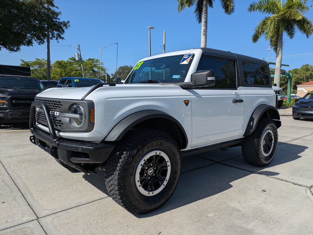 Certified 2023 Ford Bronco Badlands w/ Sasquatch Package AWD/4WD image 13