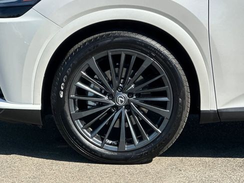 Certified 2025 Lexus RX 350h w/ Convenience Package image 32