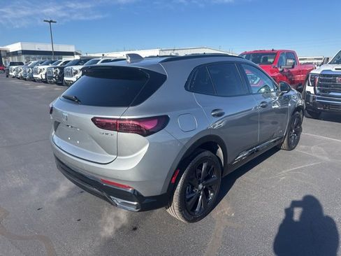 Used 2025 Buick Envision Sport Touring image 3