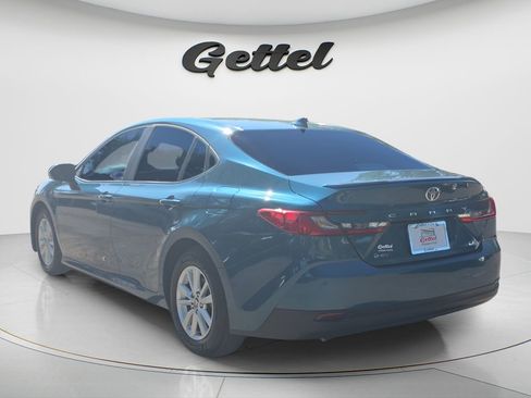 Used 2025 Toyota Camry LE w/ Convenience Package FWD image 6
