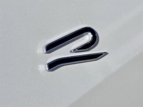 New 2026 Volkswagen Tiguan SE R-Line image 8