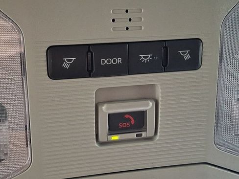 Certified 2024 Toyota RAV4 XLE FWD image 33