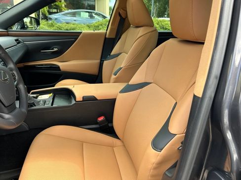 Certified 2025 Lexus ES 350 w/ Premium Package FWD image 14