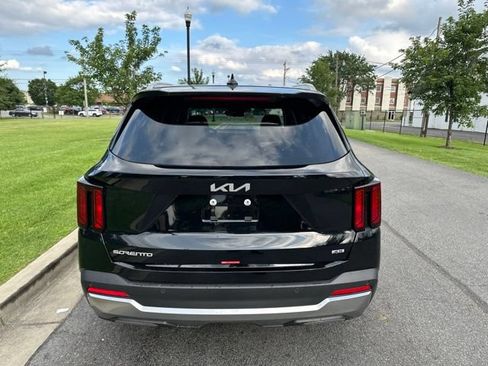 New 2026 Kia Sorento S AWD/4WD image 19