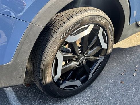 Certified 2024 Kia Telluride S image 7