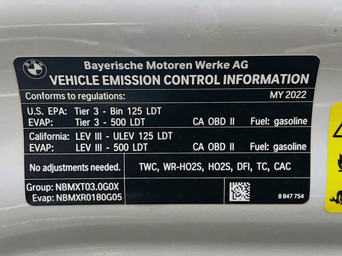 Used 2022 BMW X7 xDrive40i w/ Premium Package image 23