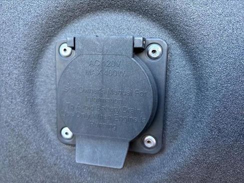 Used 2022 Nissan Frontier SV image 22