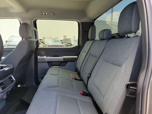 Used 2025 Ford F150 Lightning XLT AWD/4WD image 19