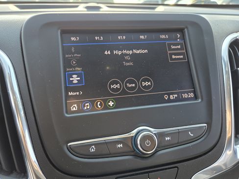Certified 2022 Chevrolet Equinox LS w/ LS Convenience Package FWD image 25