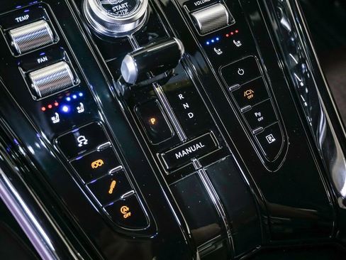 New 2024 Aston Martin DB12 Coupe image 38